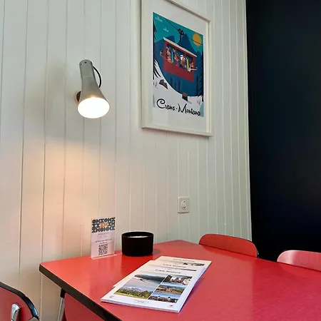 Otel Historique Chez Elsy - Crans-sapins