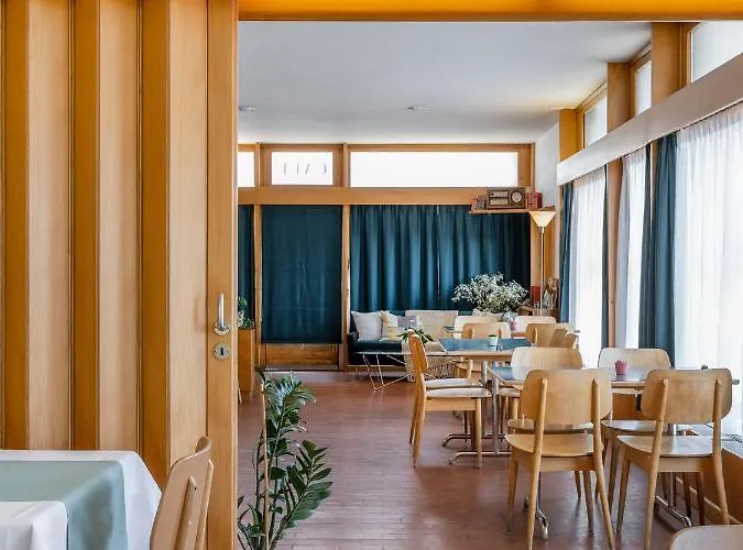Historique Chez Elsy - Crans-sapins Отель